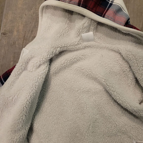 Excellent used condition boys 4T fleece lined zip up hoodie - Picture 4 of 4